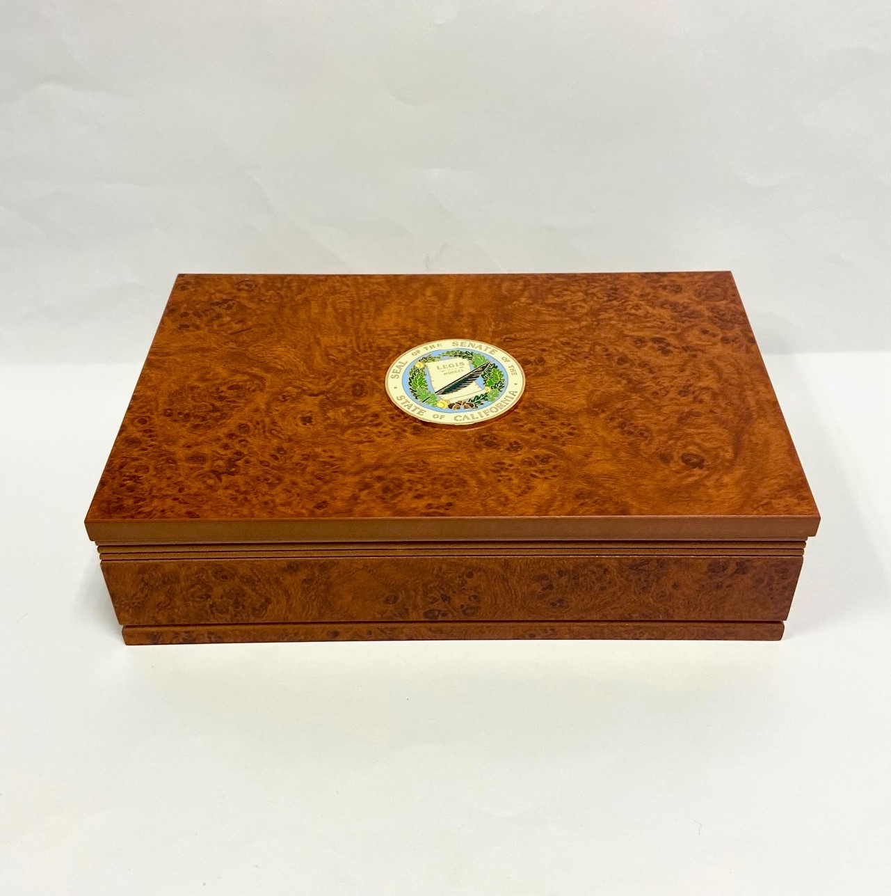 Large Burlwood Keepsake Box with Senate Seal - Image 3