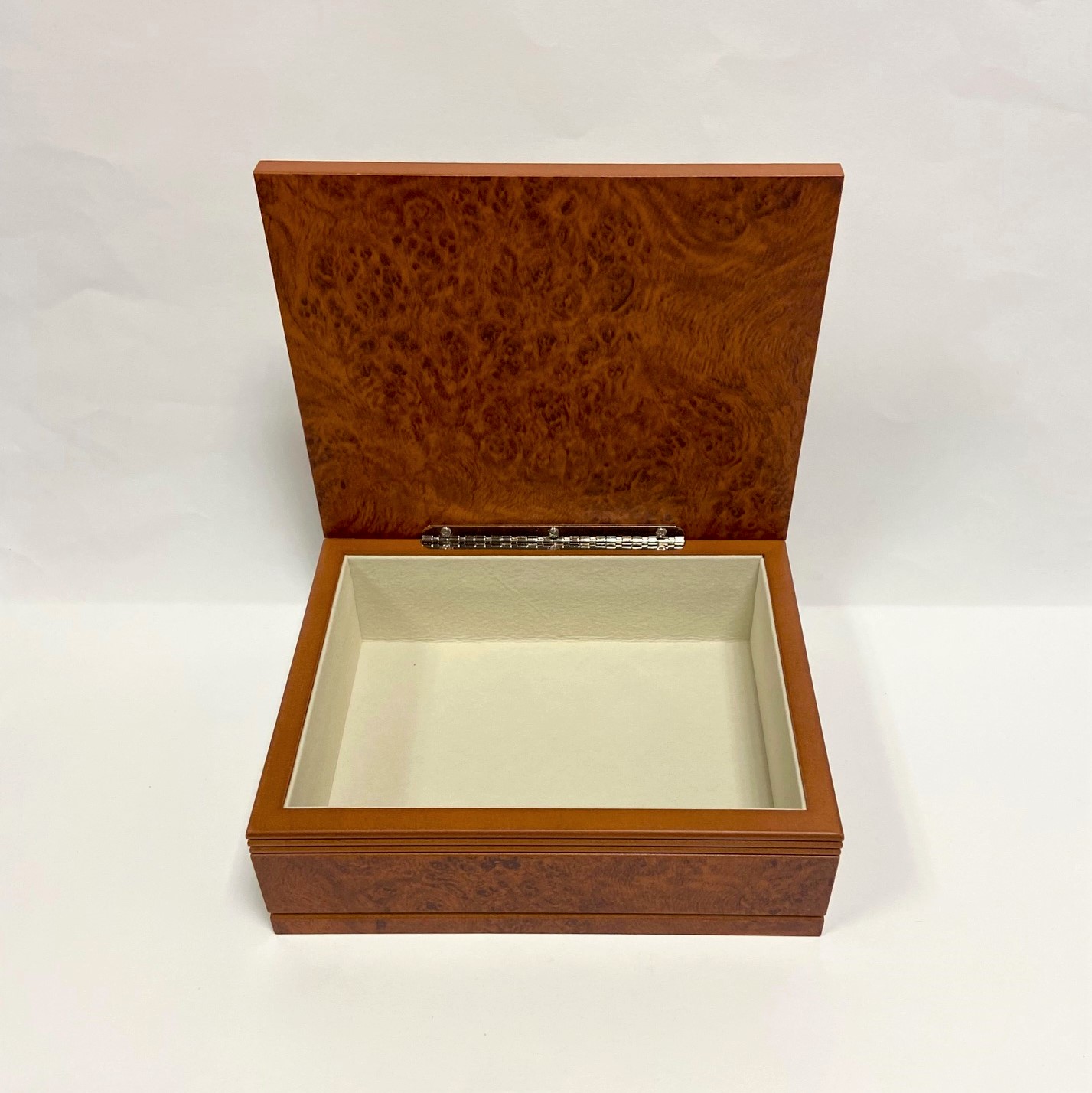 Medium Burlwood Keepsake Box with Senate Seal - Image 4