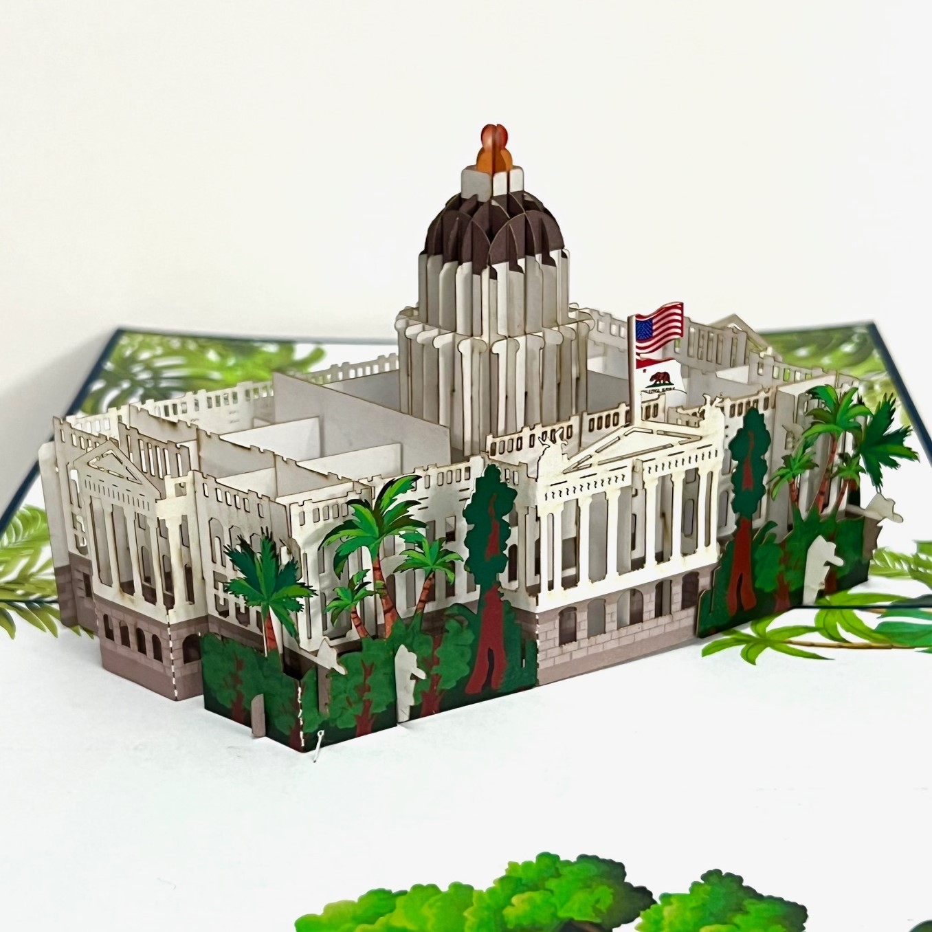 Capitol Pop Up Card - Image 2